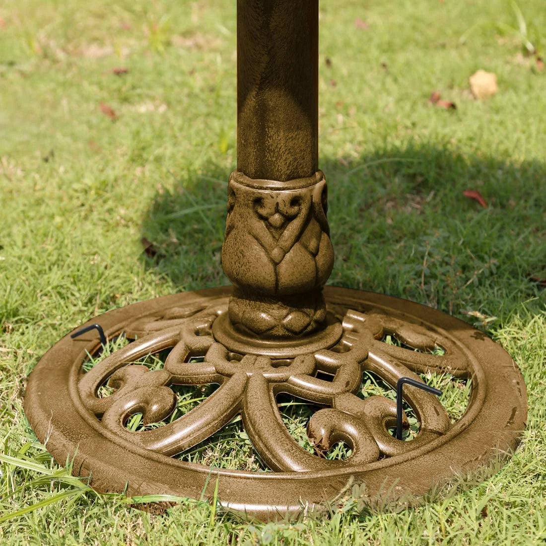 Polyresin Antique Outdoor Birdbath and Solar Powered Fountain Set K90084