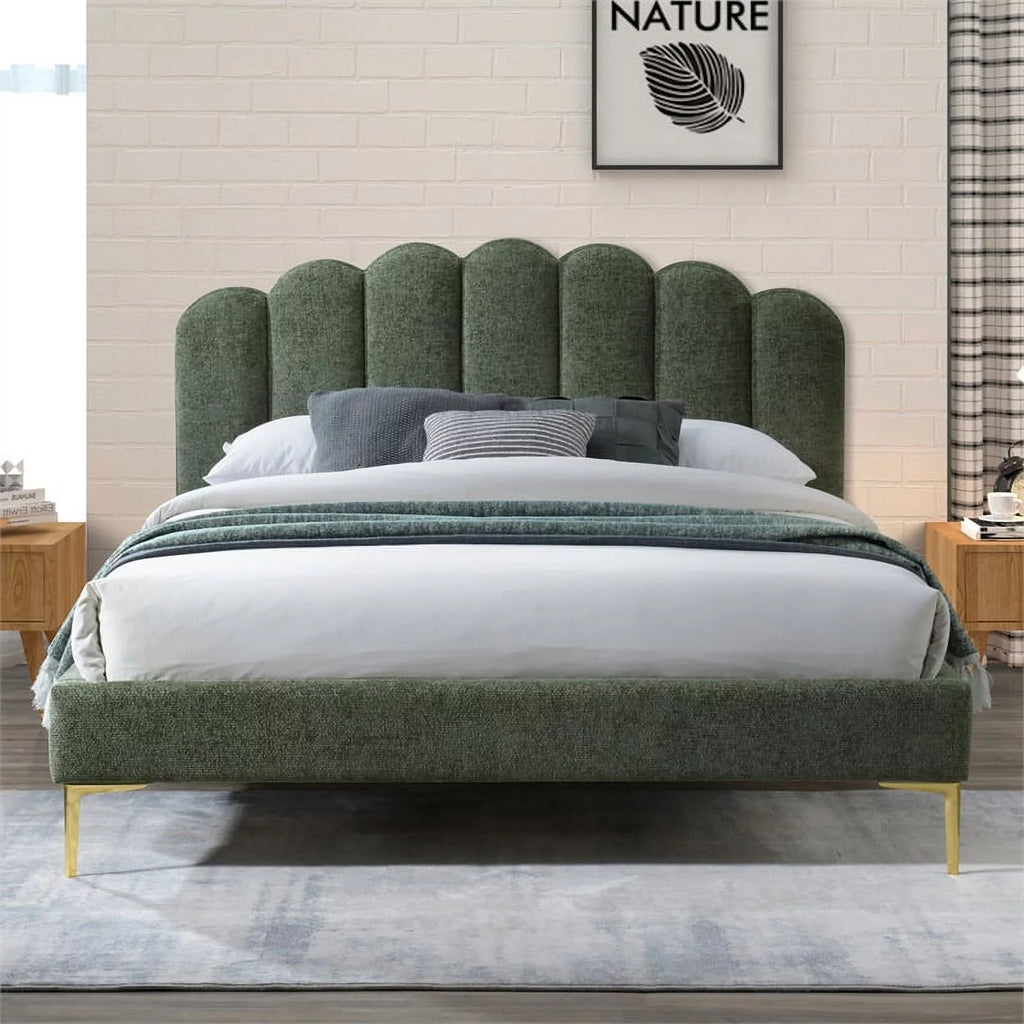 Forest Green Queen Platform Bed E63538