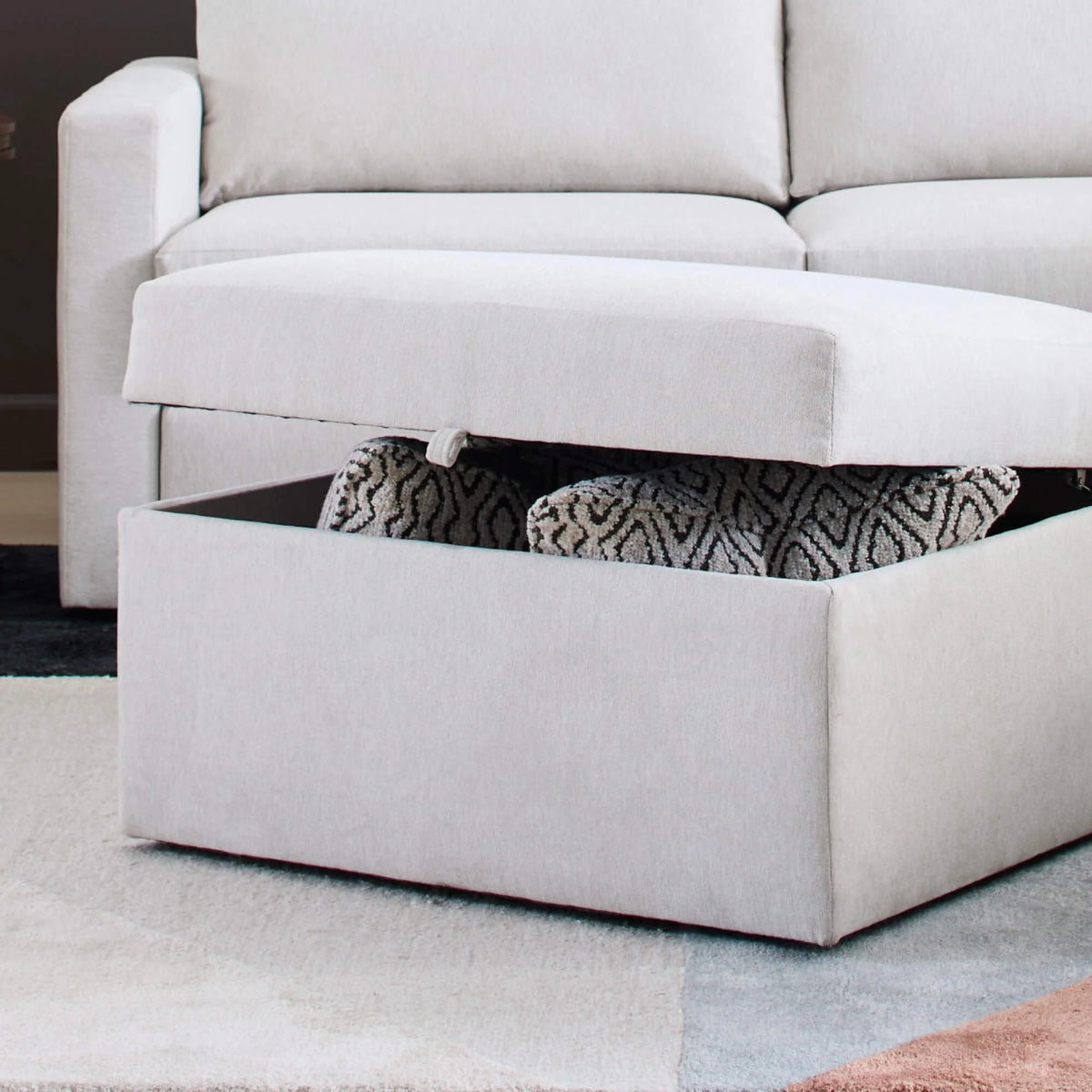 Frost Ottoman with Storage F918574