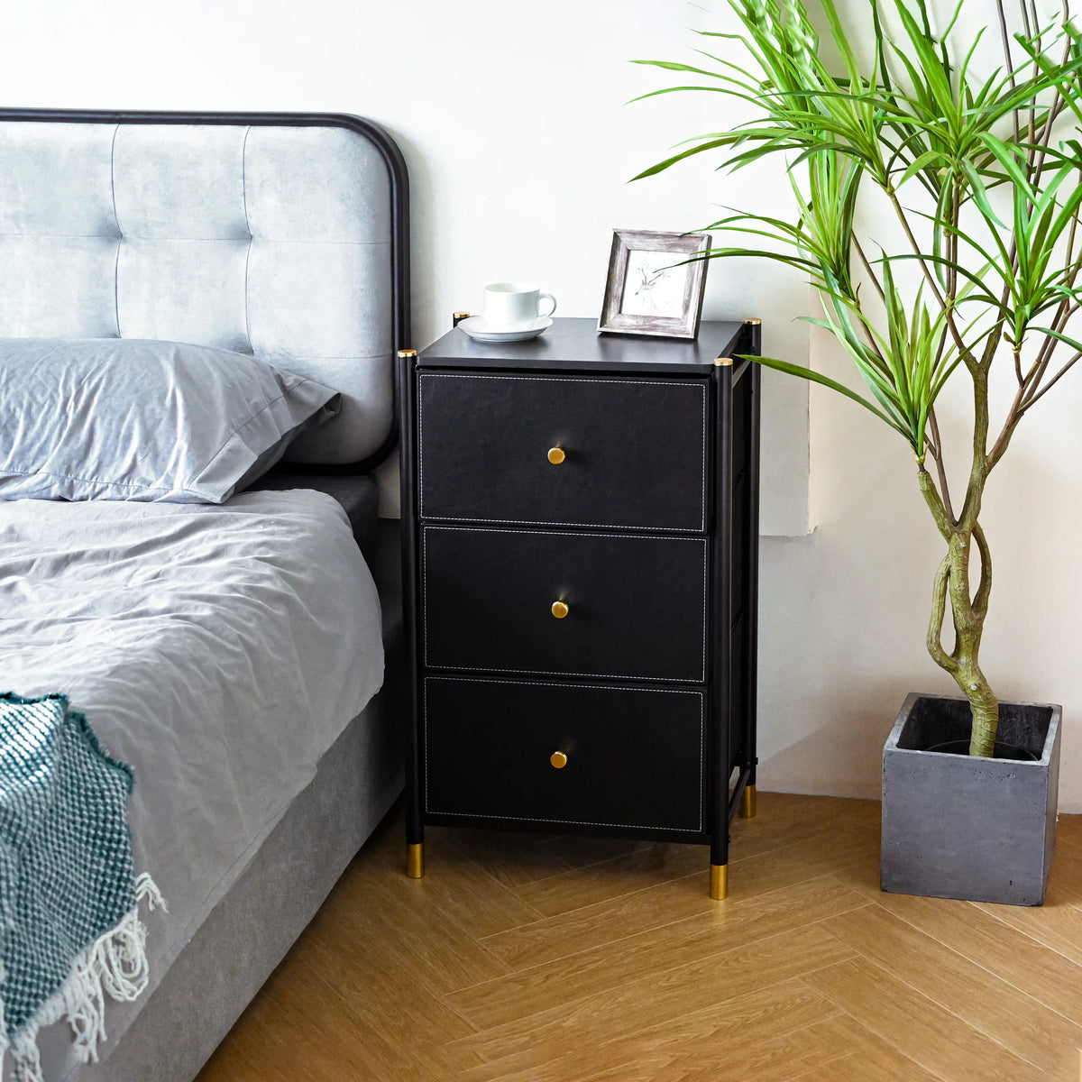 Black 3 Drawer Fabric Dresser Q845