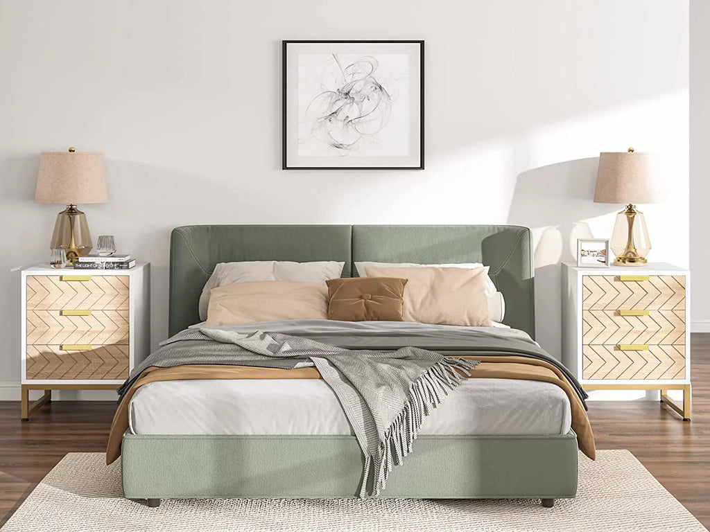 Set of 2 White Gold 3 Drawer Nightstand L6189