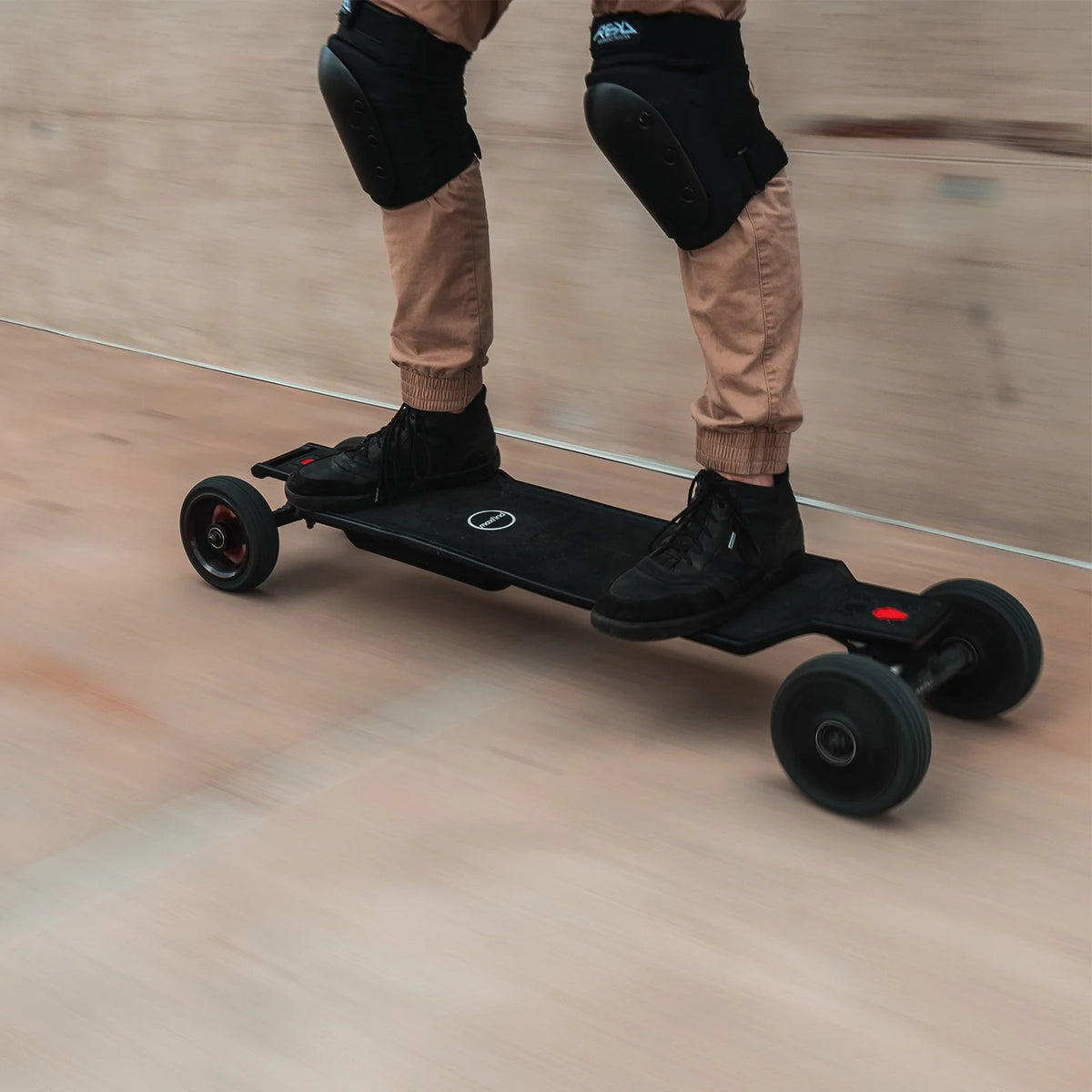 All-Terrain Electric Longboard with Remote, 28 Mph, 165 mm Wheels, 1500W Dual Motor, 38 Inch L239737