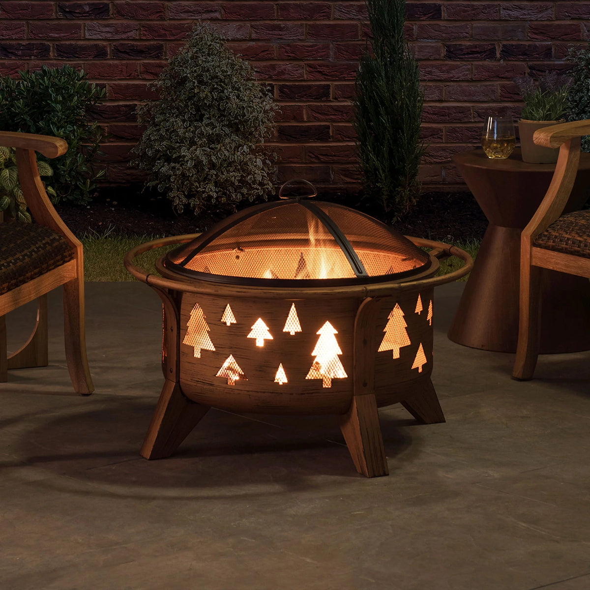30 in. Outdoor Wood-Burning Steel Fire Pit with Spark Screen and Poker V43230