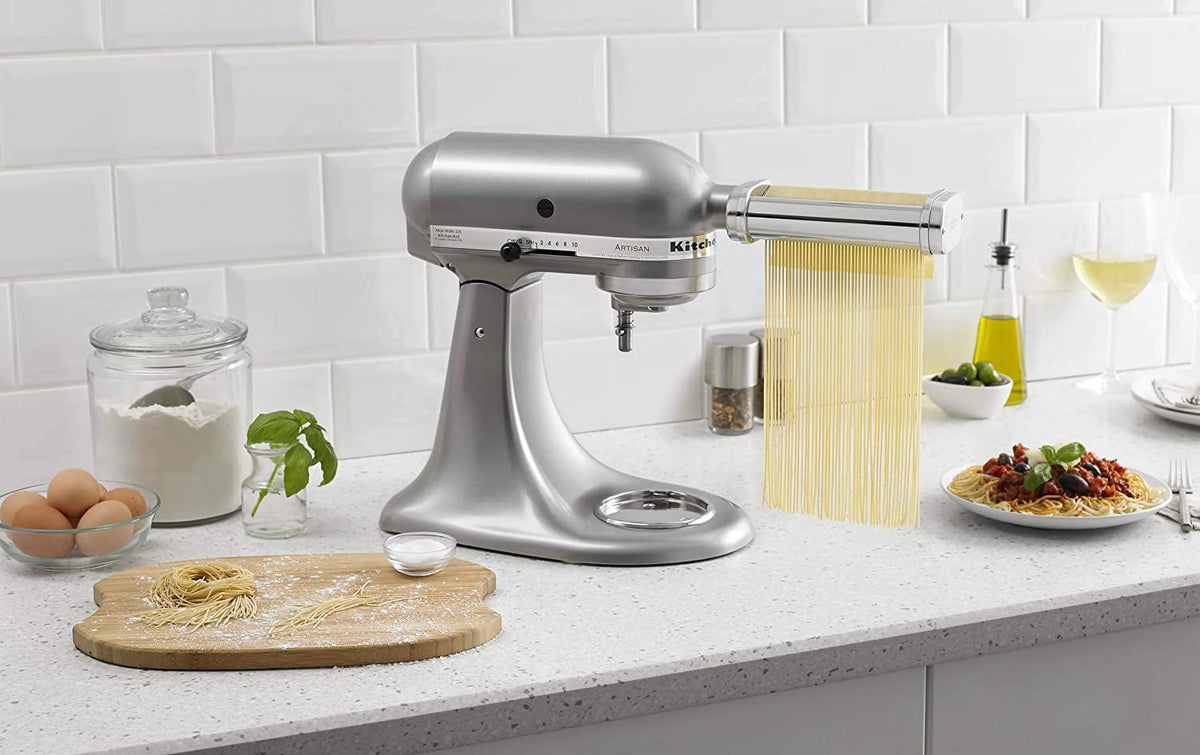 White Pasta Press Attachment with 6 Interchangeable Pasta Plates I2103