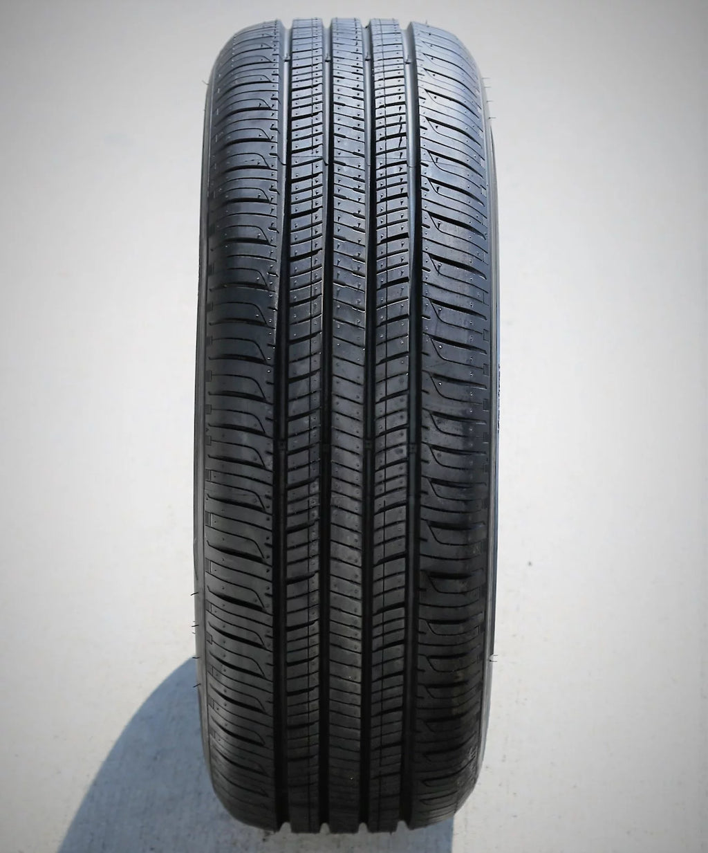 All-Season Tire 195/65R15 91H V89036