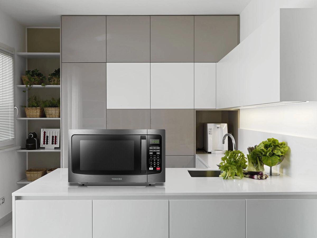 1.2 Cu. ft. Black Stainless Steel Microwave Oven F380498