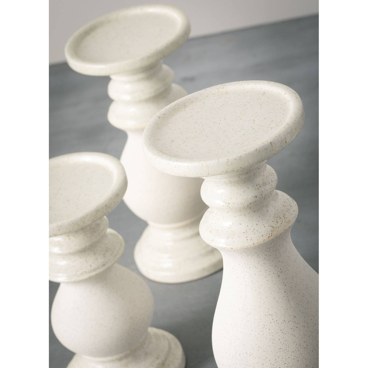 Set of 3 White Pillar Candle Holders V374974