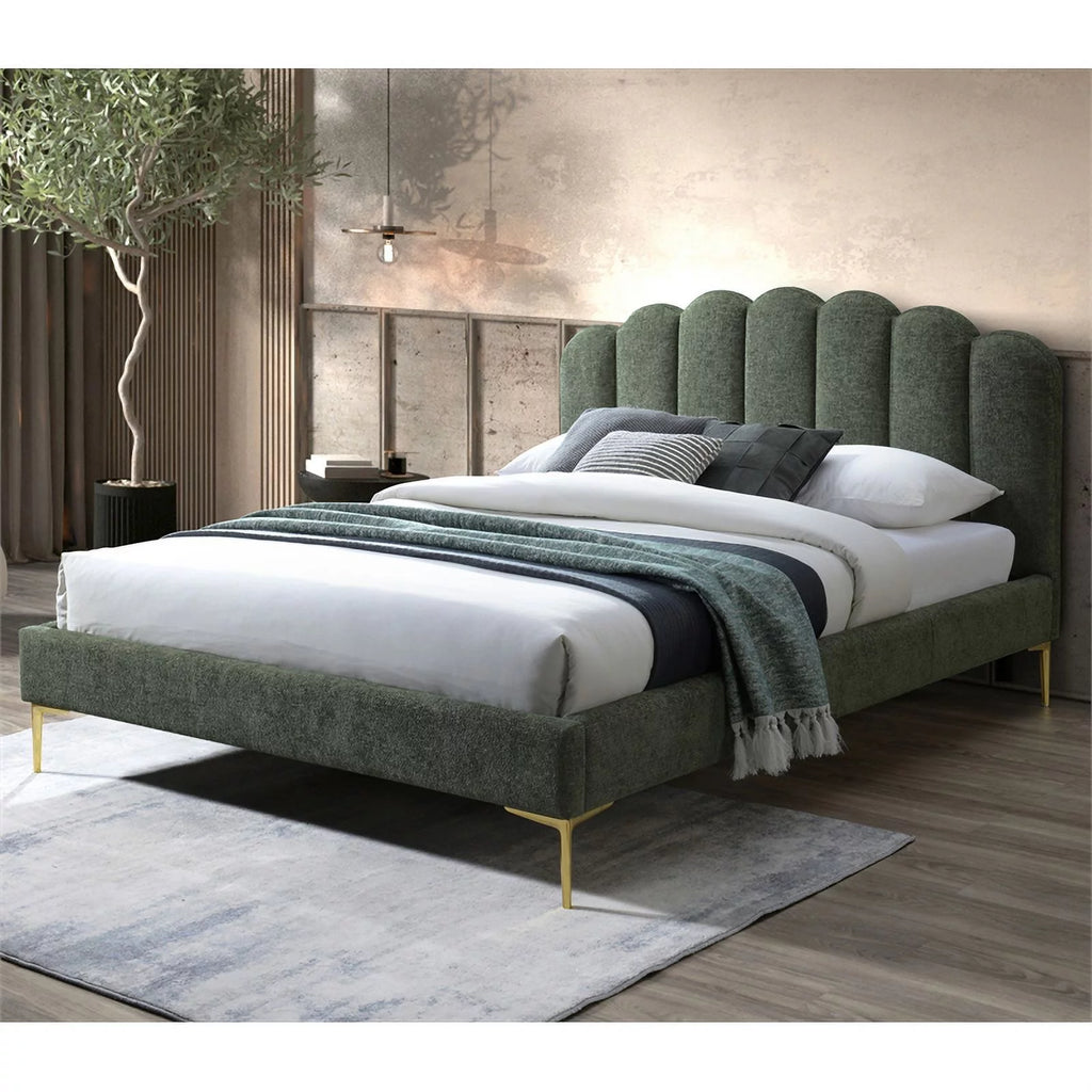 Forest Green Queen Platform Bed E63538
